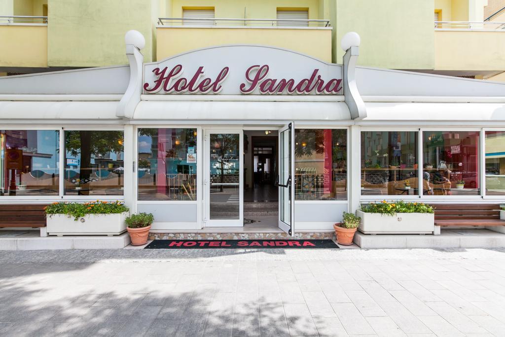 Hotel Sandra 3*