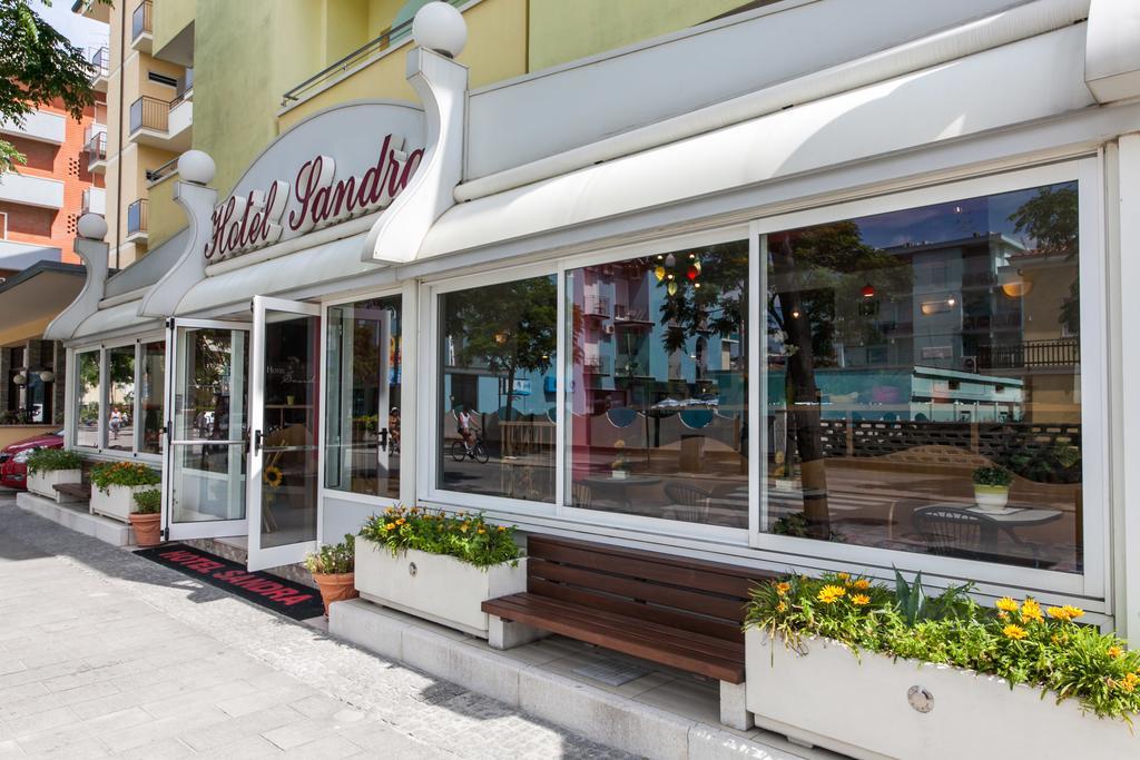 Sandra Hotel 3*