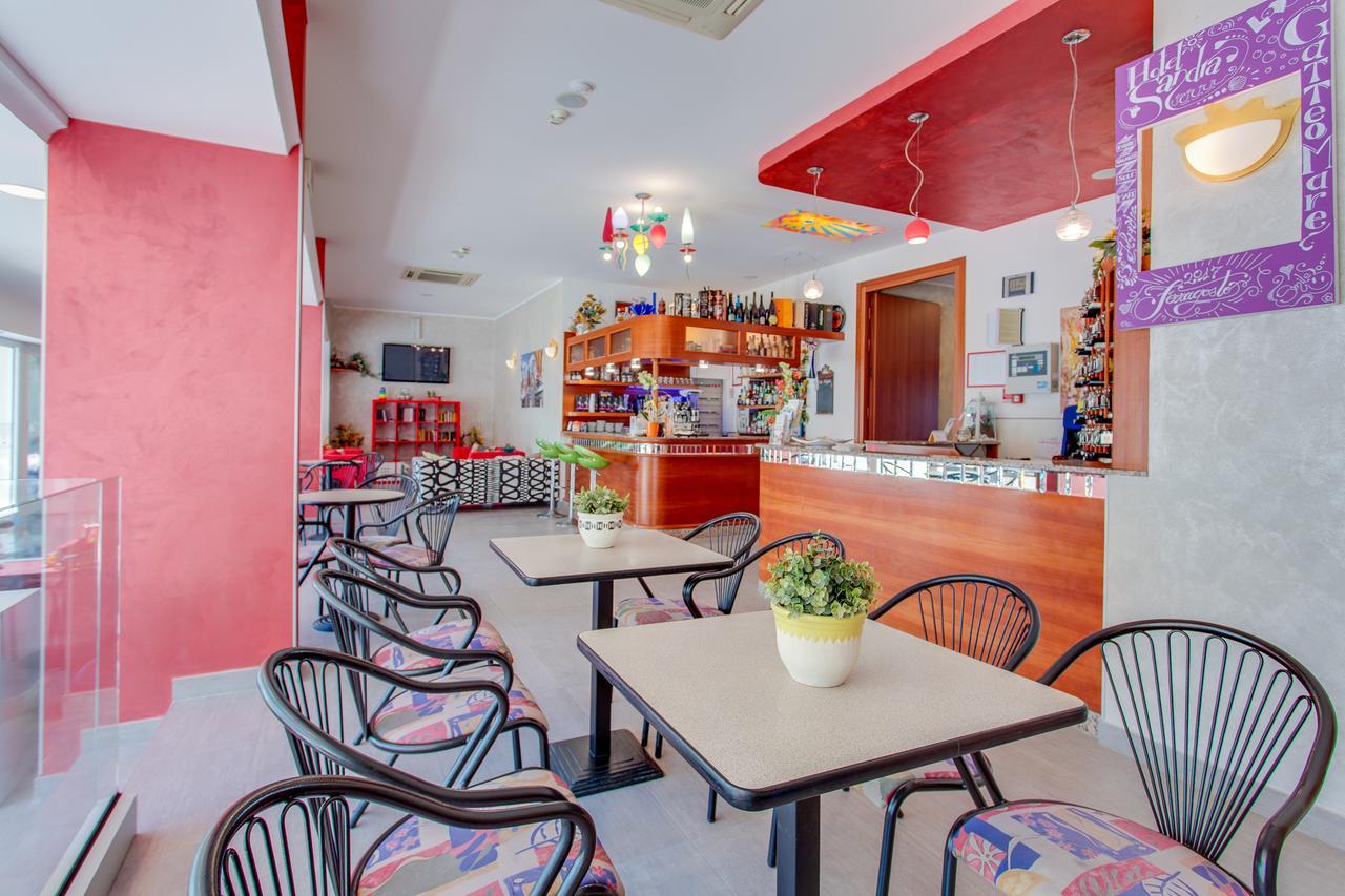 Hotel Sandra